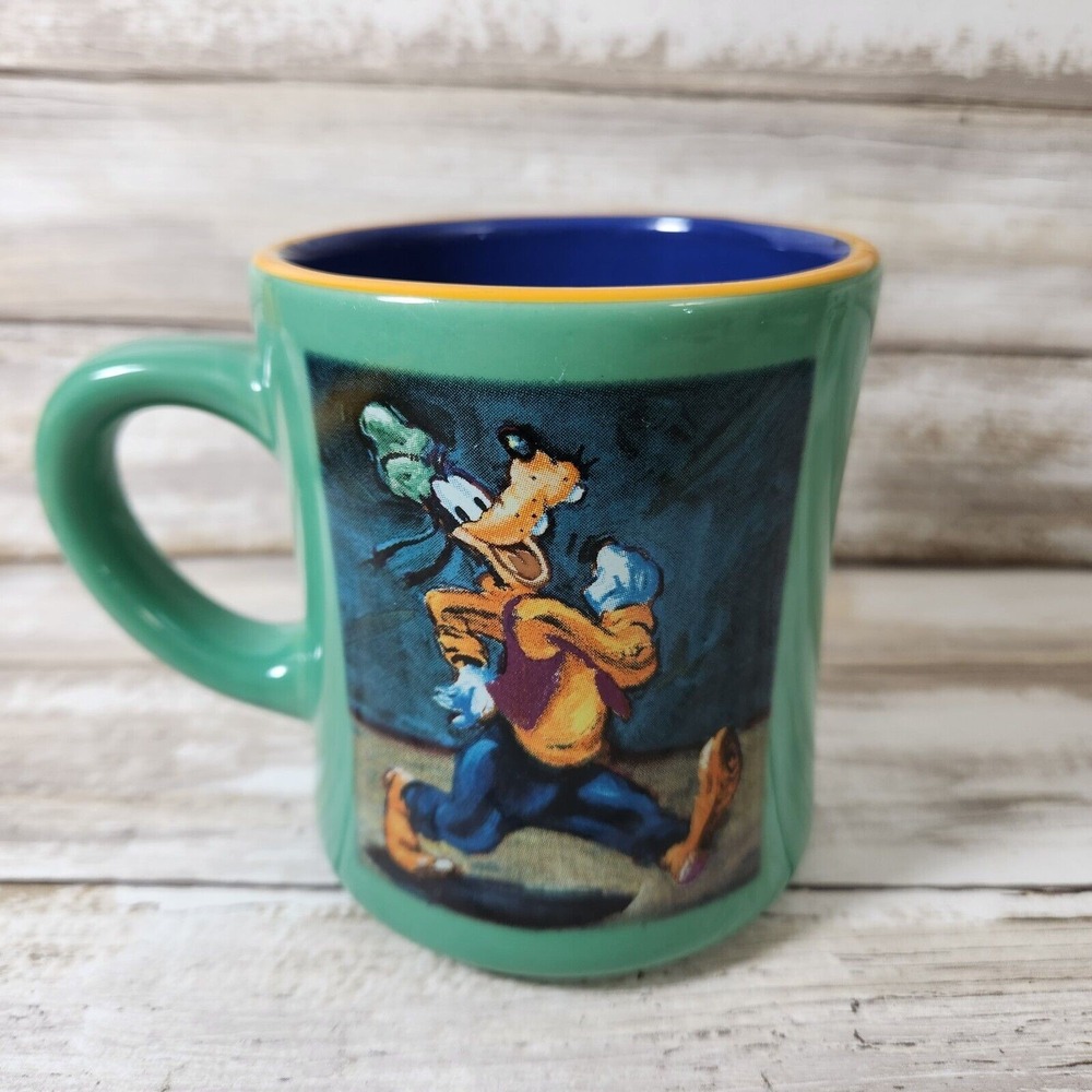 GOOFY Raised 3D Embossed Ceramic Coffee Mug Cup The Disney Store Mug Cup Heavy